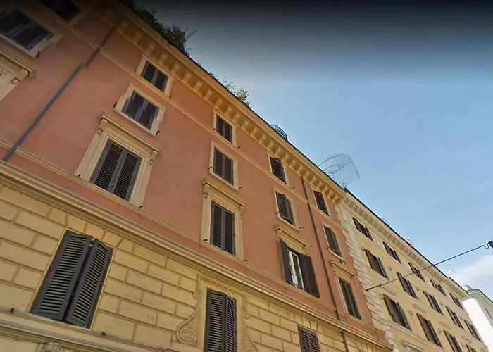 Good Life Via Veneto 3*